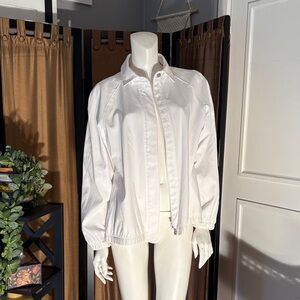 Women's Lightweight White Zippered Jacket
